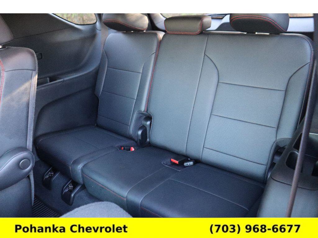 Used 2024 Chevrolet Traverse RS image 36