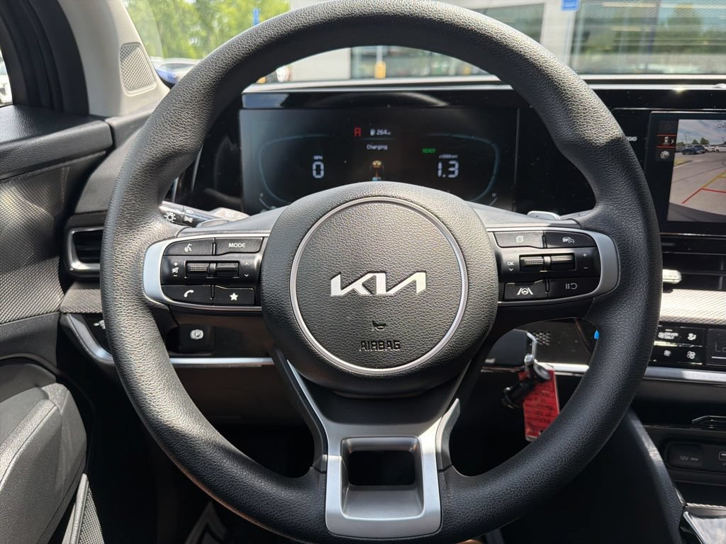 Used 2025 Kia Sportage LX AWD/4WD image 34