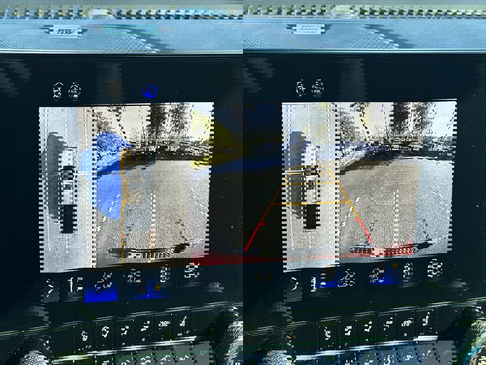 Certified 2024 Chevrolet Colorado ZR2 w/ Technology Package image 27