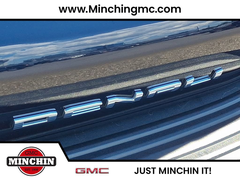 Used 2023 GMC Yukon Denali w/ Advanced Technology Package AWD/4WD image 30