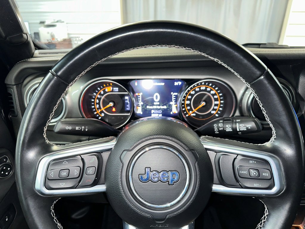 Used 2022 Jeep Wrangler Unlimited Sahara image 5