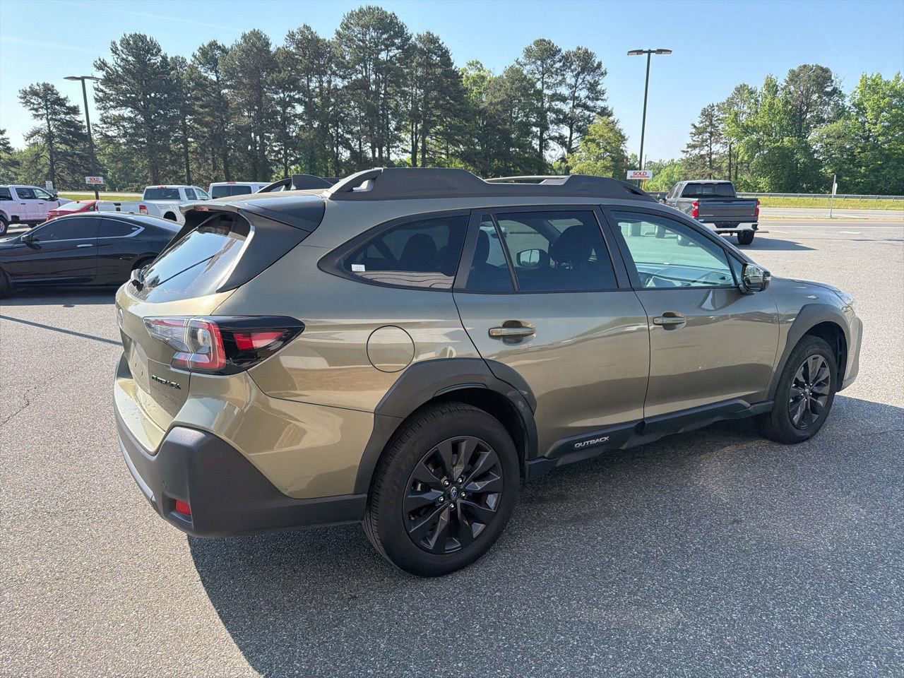 Used 2025 Subaru Outback Onyx Edition AWD/4WD image 8