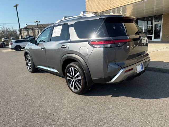 Used 2024 Nissan Pathfinder Platinum w/ Cargo Package image 2