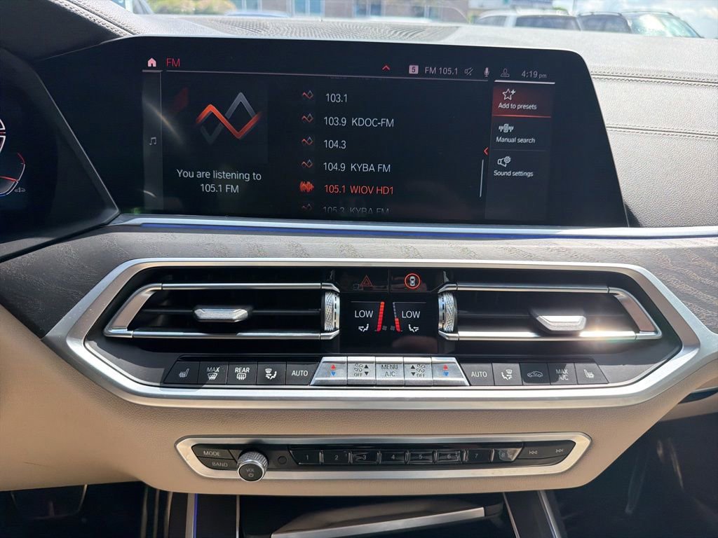 Used 2022 BMW X7 xDrive40i w/ M Sport Package AWD/4WD image 14