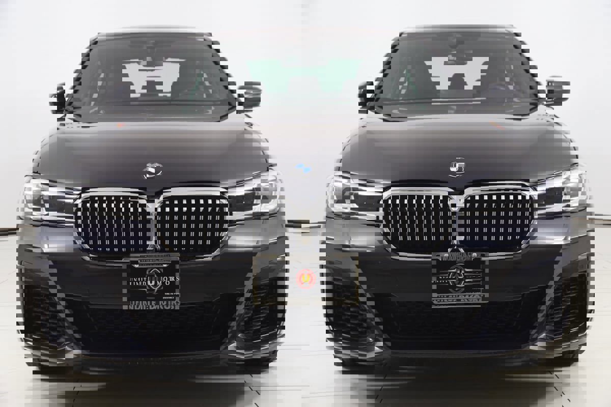 Used 2023 BMW 540i xDrive w/ M Sport Package image 59