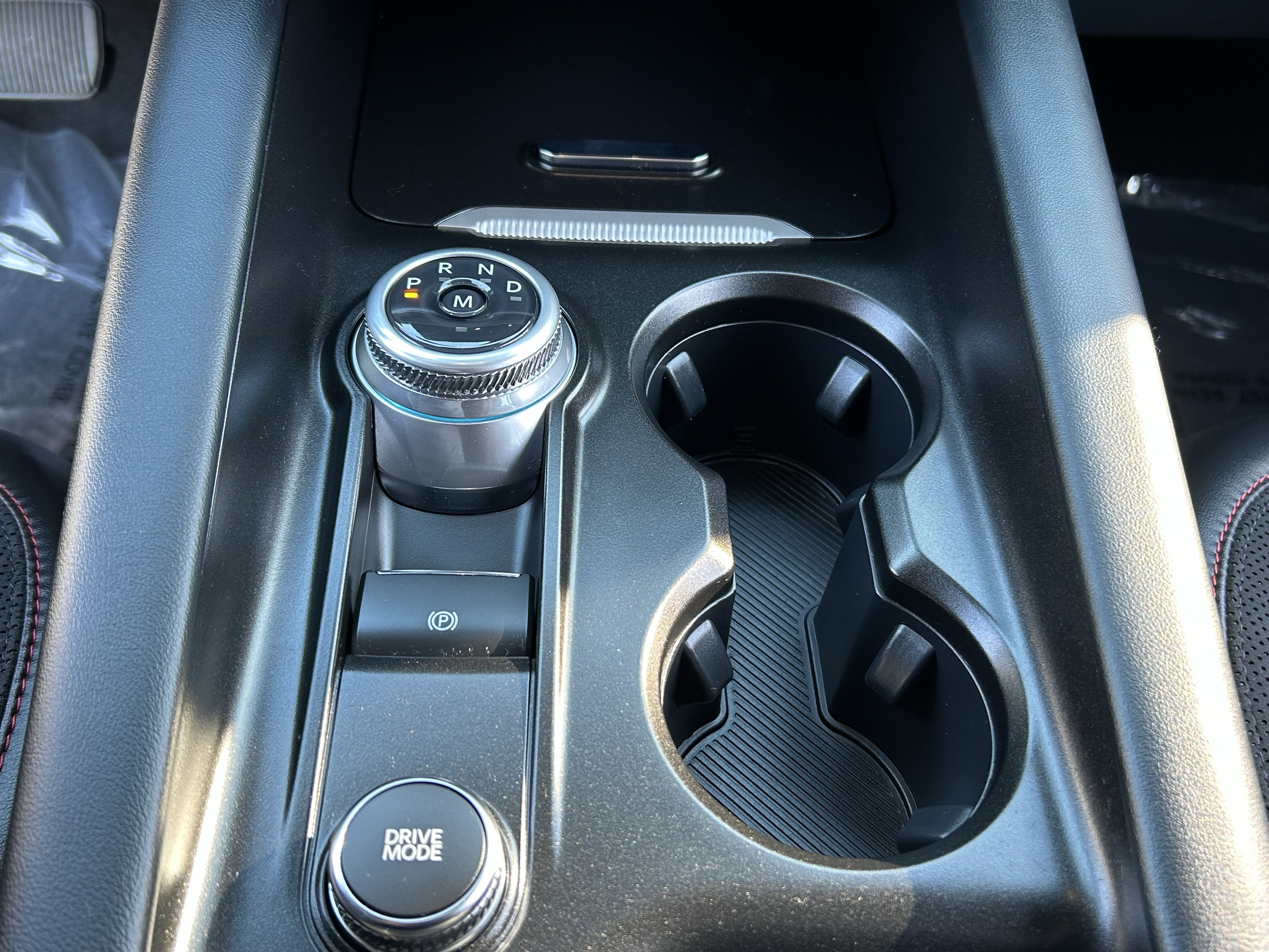 Used 2025 Ford Explorer ST image 26