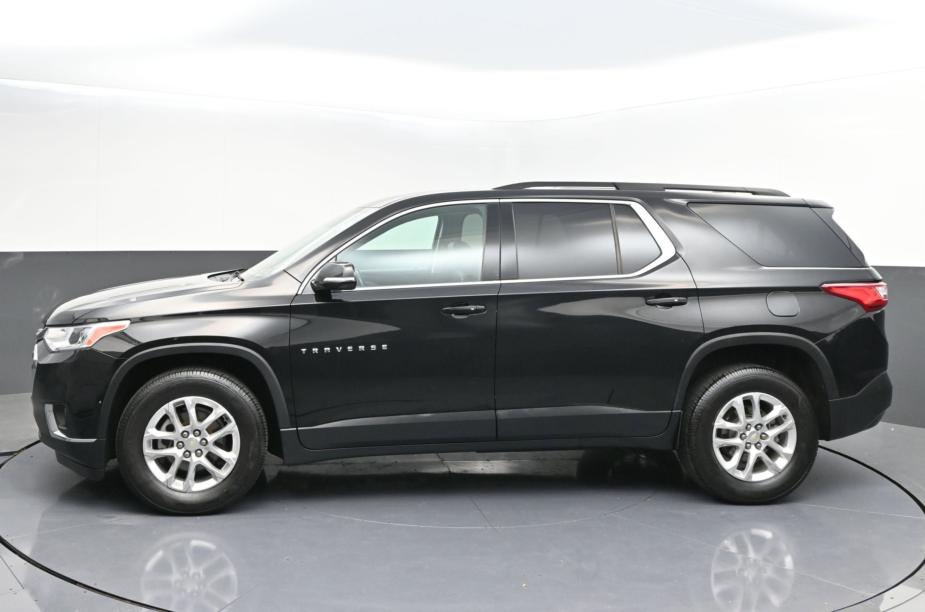 Used 2020 Chevrolet Traverse LT AWD/4WD image 4