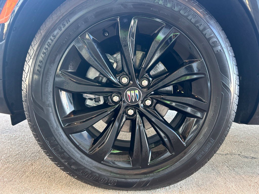 Used 2025 Buick Envista Sport Touring w/ Convenience I Package FWD image 27