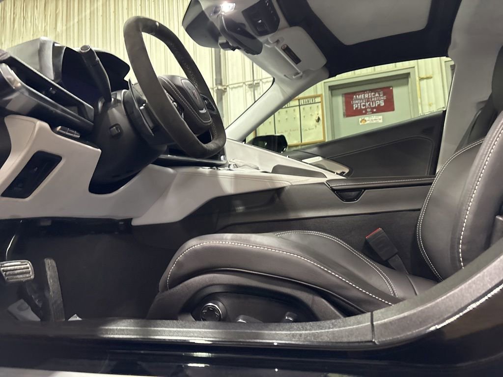 Used 2022 Chevrolet Corvette Stingray Premium Cpe w/ 3LT image 15