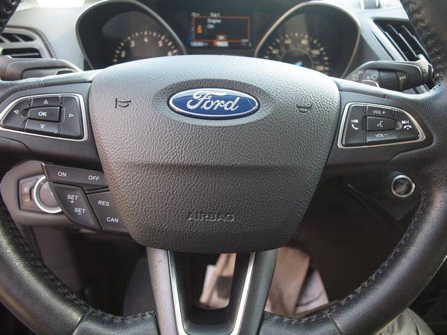 Used 2017 Ford Escape Titanium AWD/4WD image 9