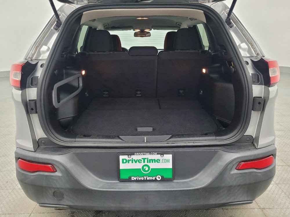 Used 2015 Jeep Cherokee Sport FWD image 29