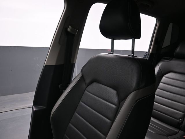 Used 2021 Volkswagen Atlas SEL Premium image 19