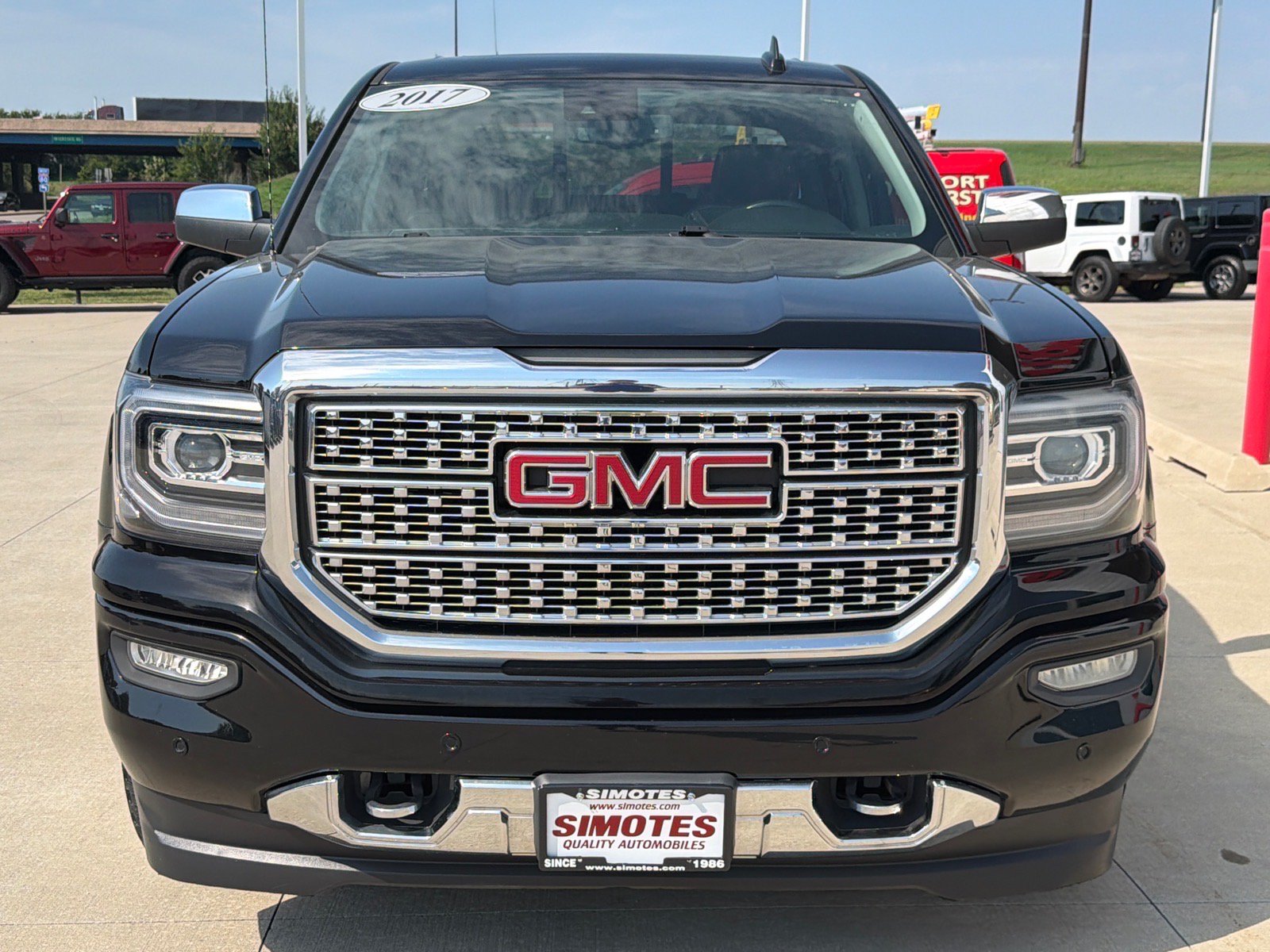 Used 2017 GMC Sierra 1500 Denali w/ Denali Ultimate Package AWD/4WD image 3