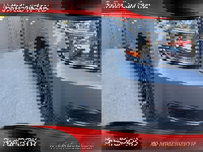 Used 2020 Chevrolet Suburban LT image 13