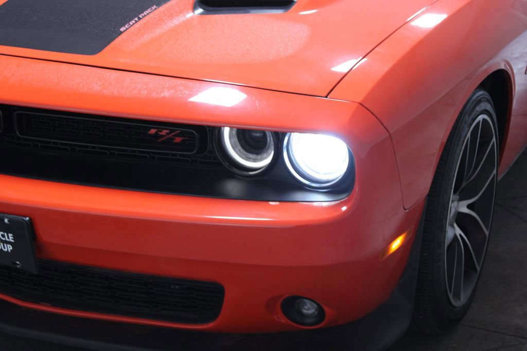 Used 2016 Dodge Challenger R/T Scat Pack w/ Leather Interior Group image 44