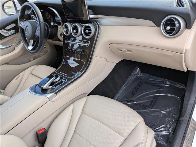 Used 2016 Mercedes-Benz GLC 300 4MATIC image 21