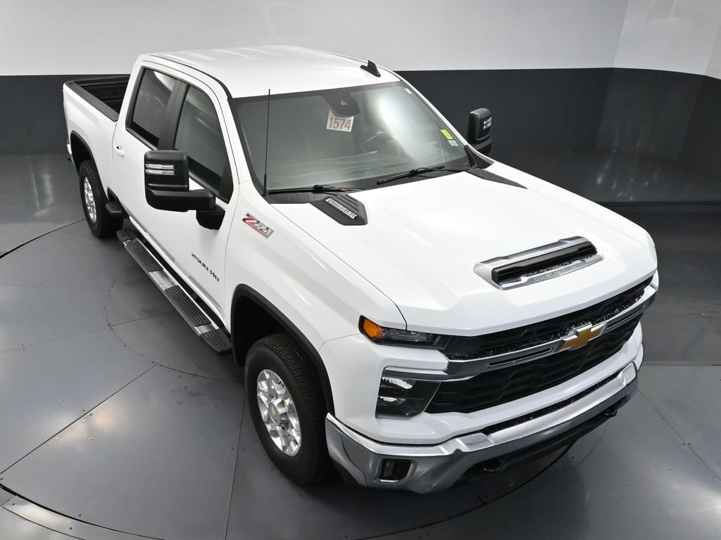 Used 2025 Chevrolet Silverado 2500 LT AWD/4WD image 46