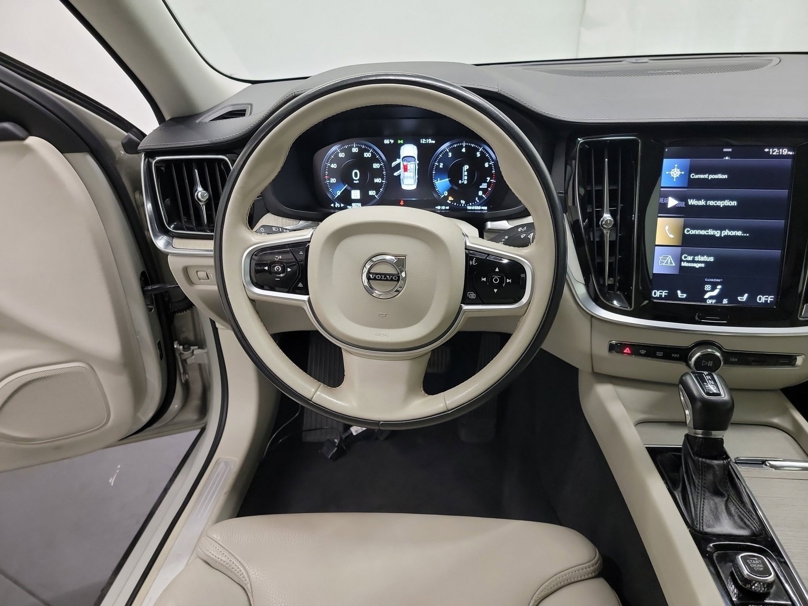 Used 2019 Volvo S60 T5 Inscription image 16