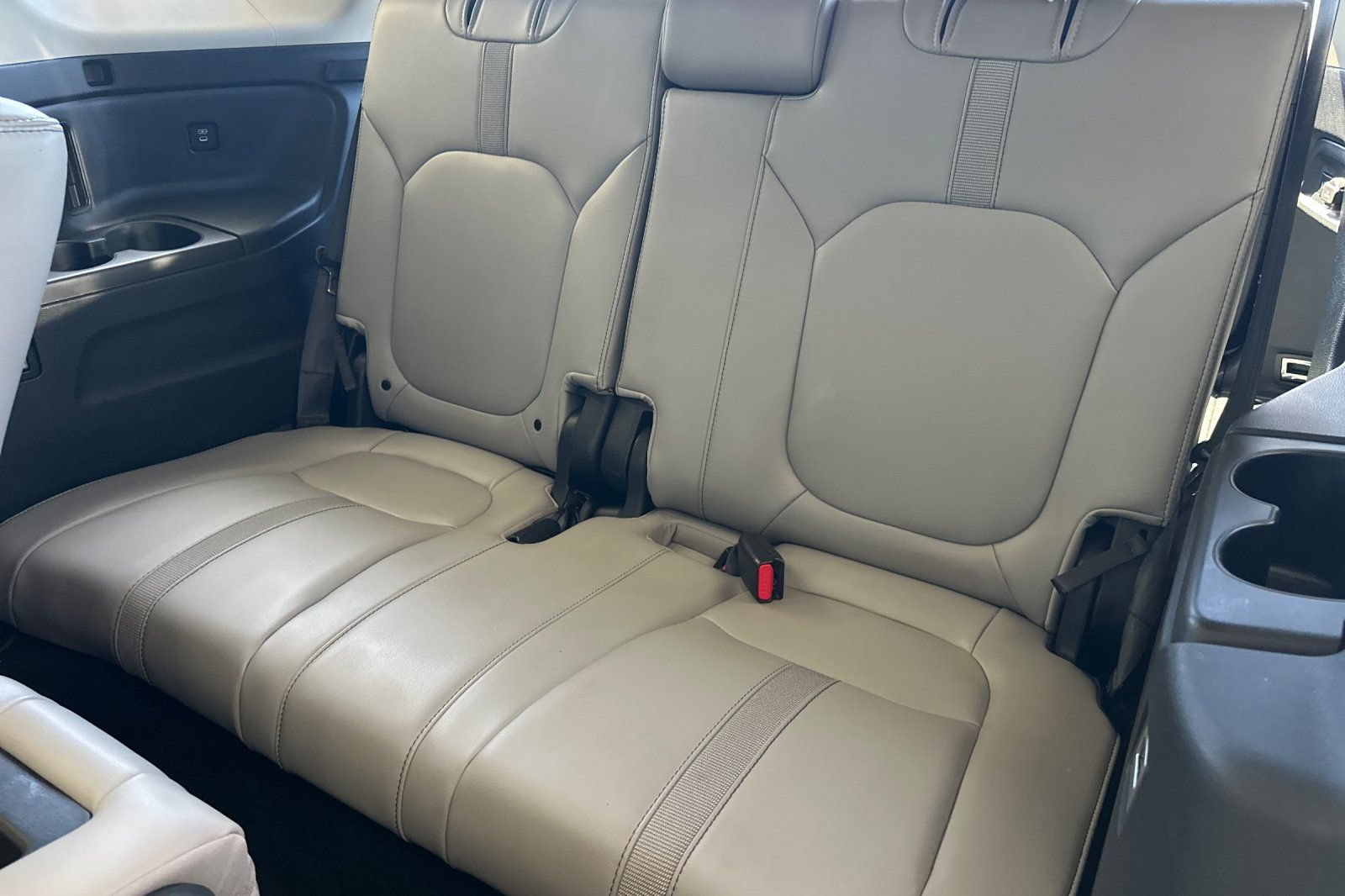 Certified 2025 Honda Pilot Touring image 15