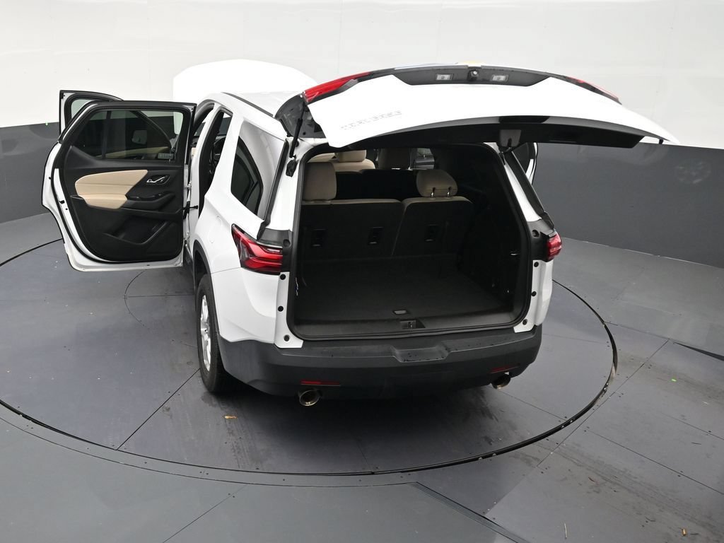 Used 2023 Chevrolet Traverse LS FWD image 31
