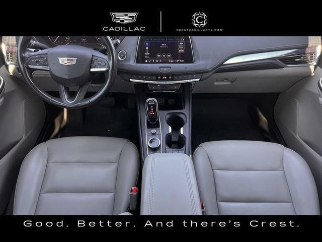 Used 2021 Cadillac XT4 Luxury w/ Cold Weather Package FWD image 9