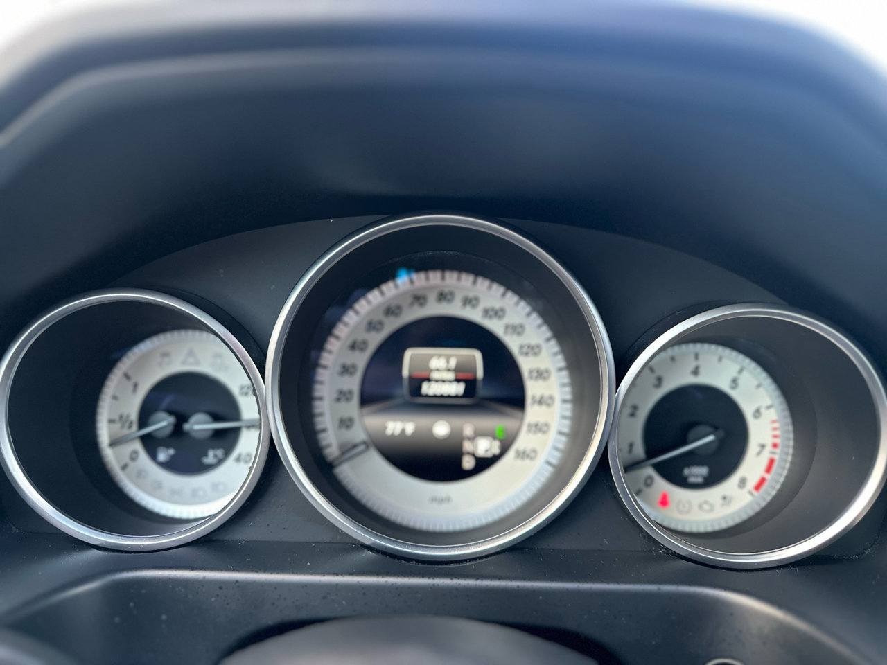 Used 2016 Mercedes-Benz E 400 Sedan image 42