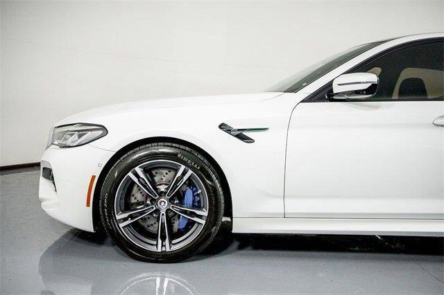 Used 2023 BMW M5 w/ Executive Package image 16