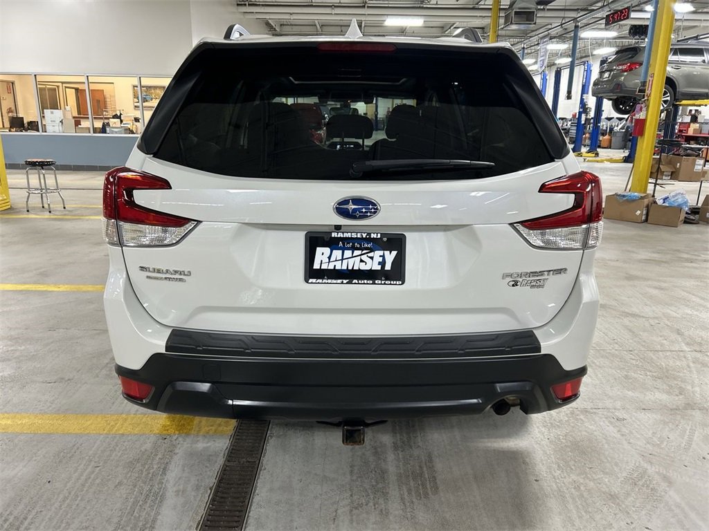Used 2020 Subaru Forester Premium image 7