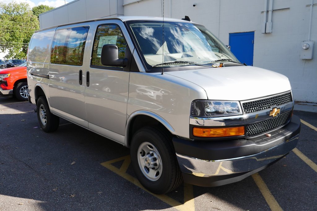 New 2025 Chevrolet Express 2500 w/ Driver Convenience Package image 2