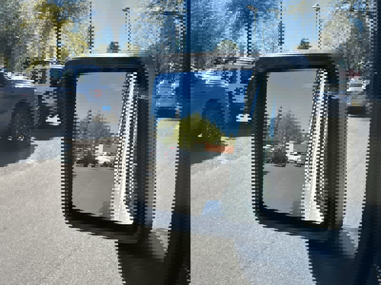 Used 2023 Jeep Wrangler Unlimited Rubicon w/ Cold Weather Group image 26