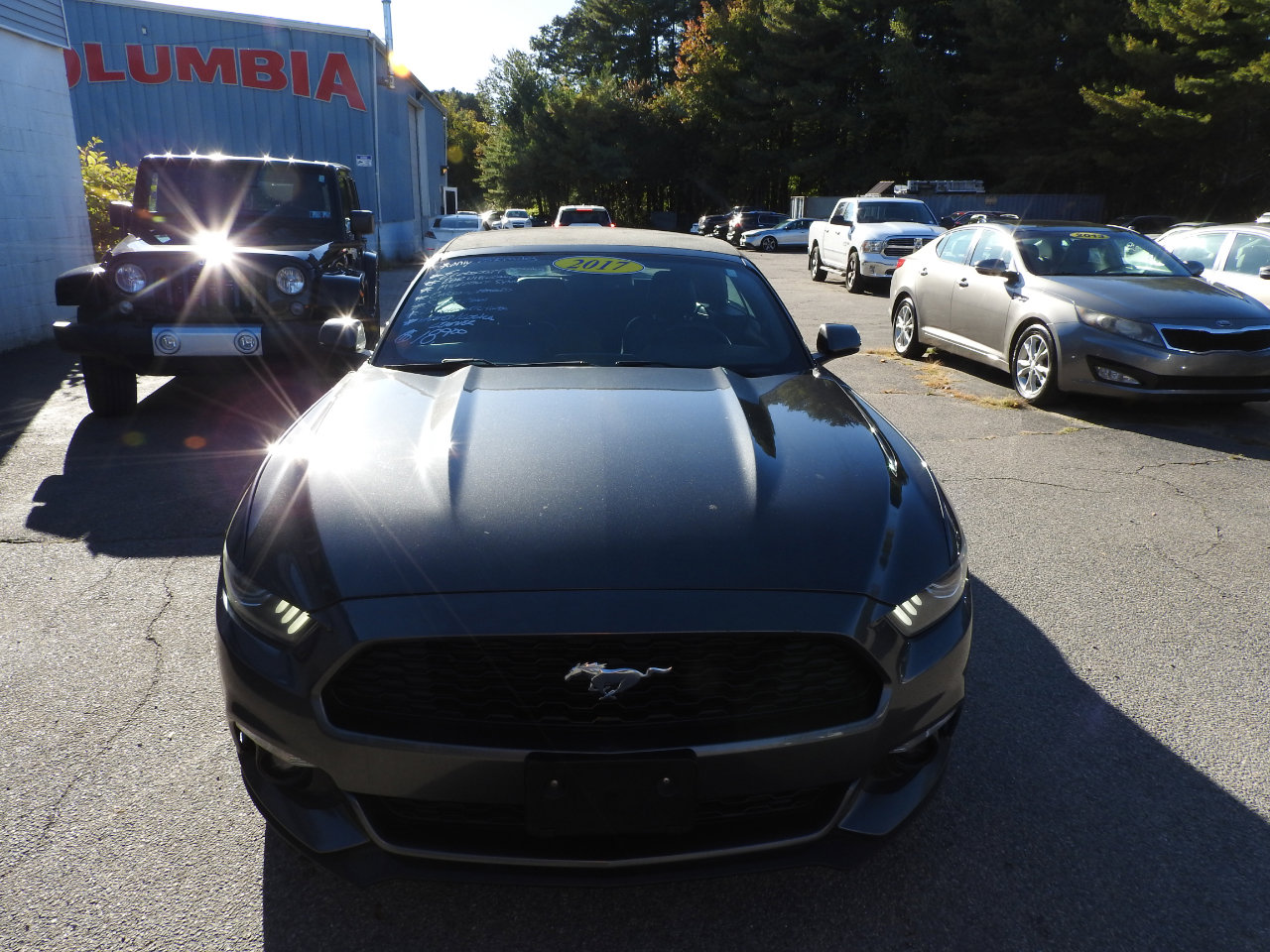 Used 2017 Ford Mustang Premium image 9