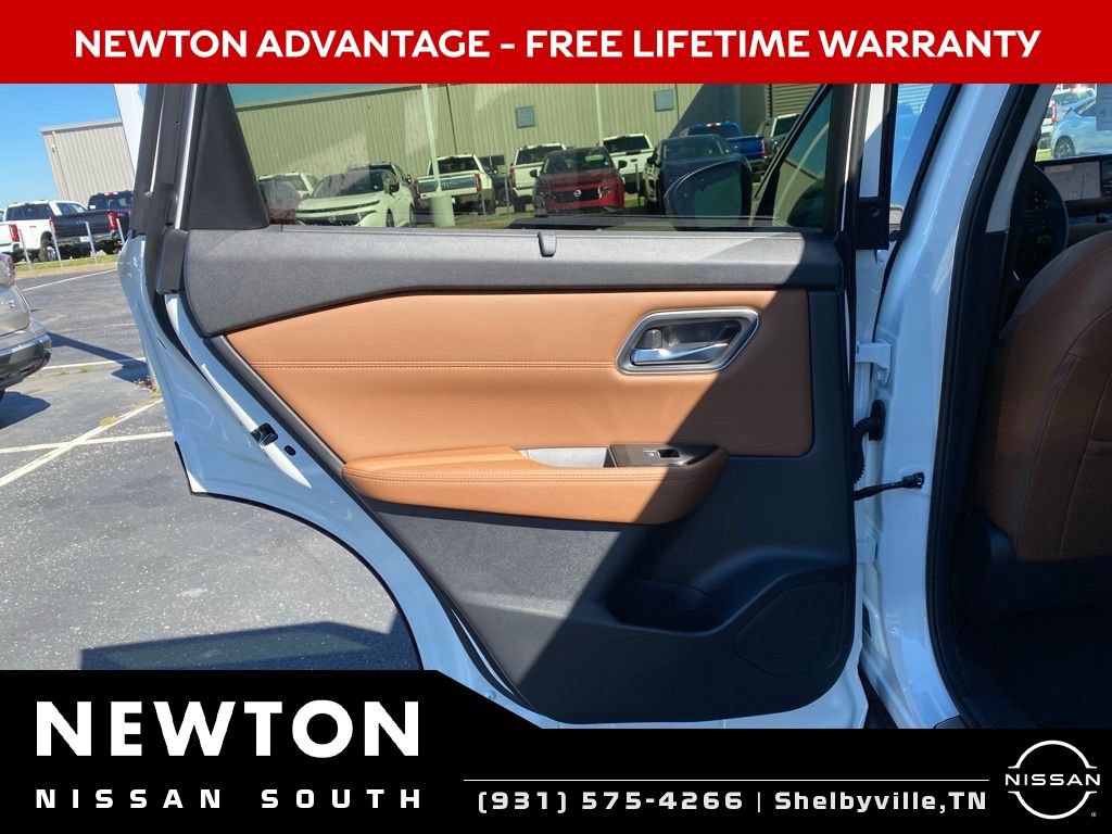 New 2026 Nissan Rogue Platinum w/ Platinum Premium Package AWD/4WD image 16