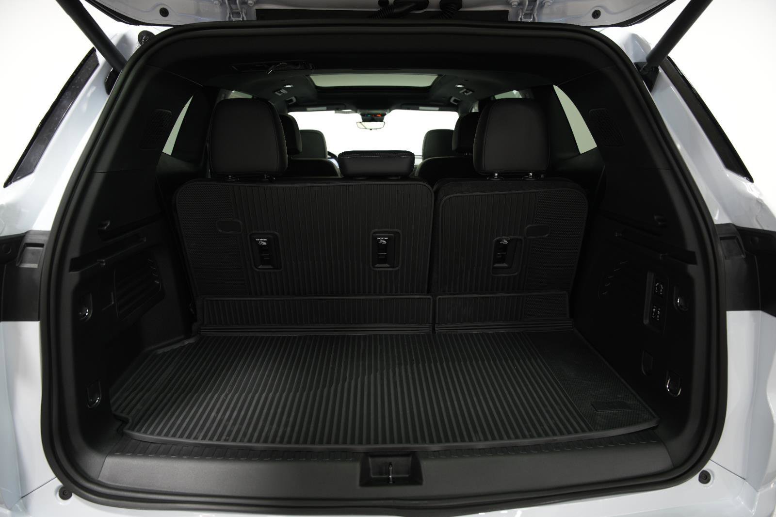New 2026 Buick Enclave Avenir w/ Super Cruise Package image 13