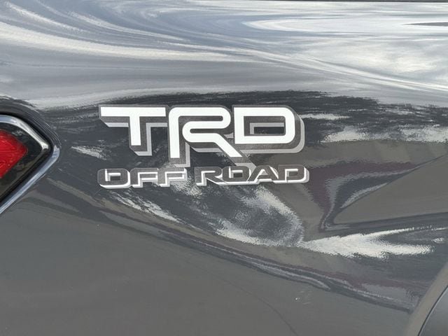 Used 2024 Toyota Tacoma TRD Off-Road AWD/4WD image 9