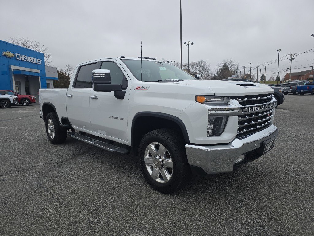 Used 2020 Chevrolet Silverado 3500 LTZ w/ LTZ Premium Package image 3