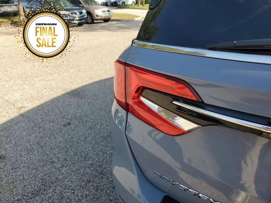Used 2023 Honda Odyssey Elite image 13