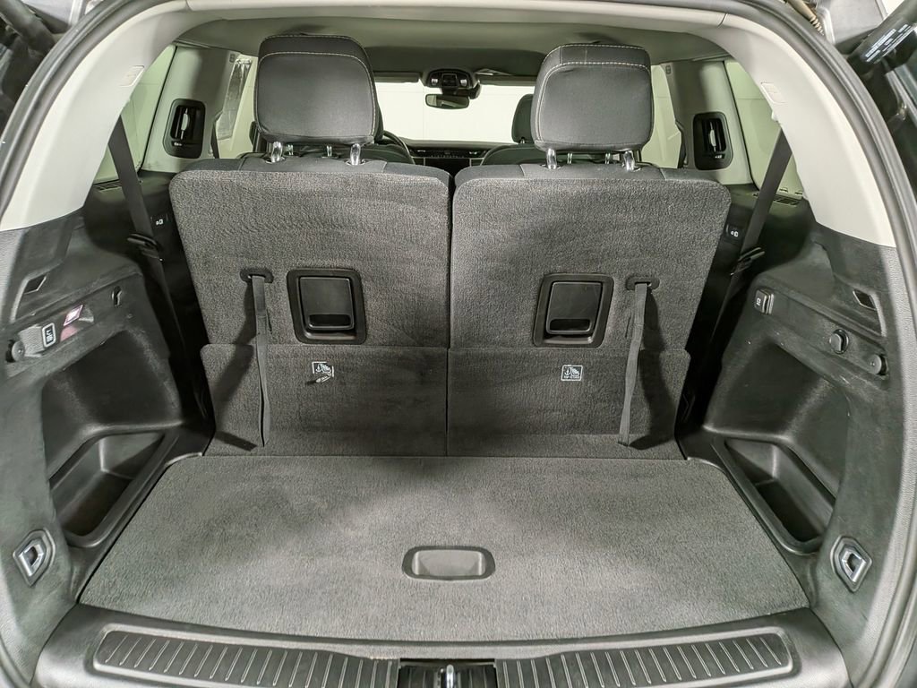 Used 2021 Jeep Grand Cherokee L Laredo w/ Luxury Tech Group I image 11