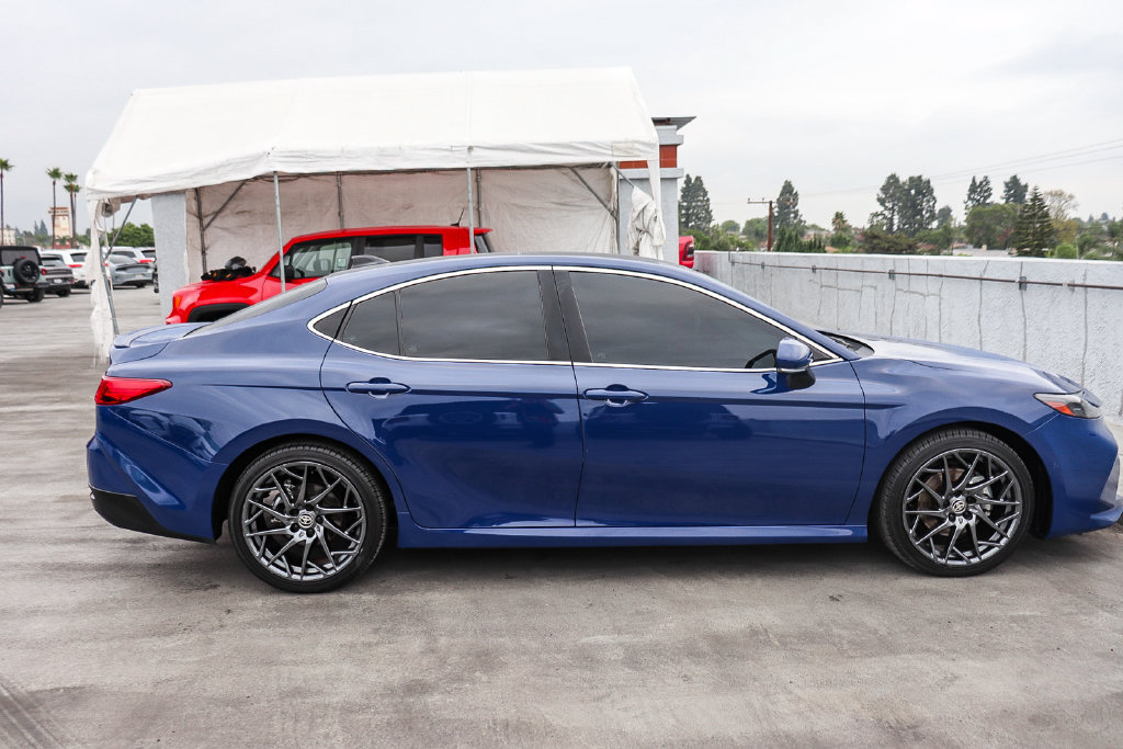 Used 2025 Toyota Camry XLE FWD image 13