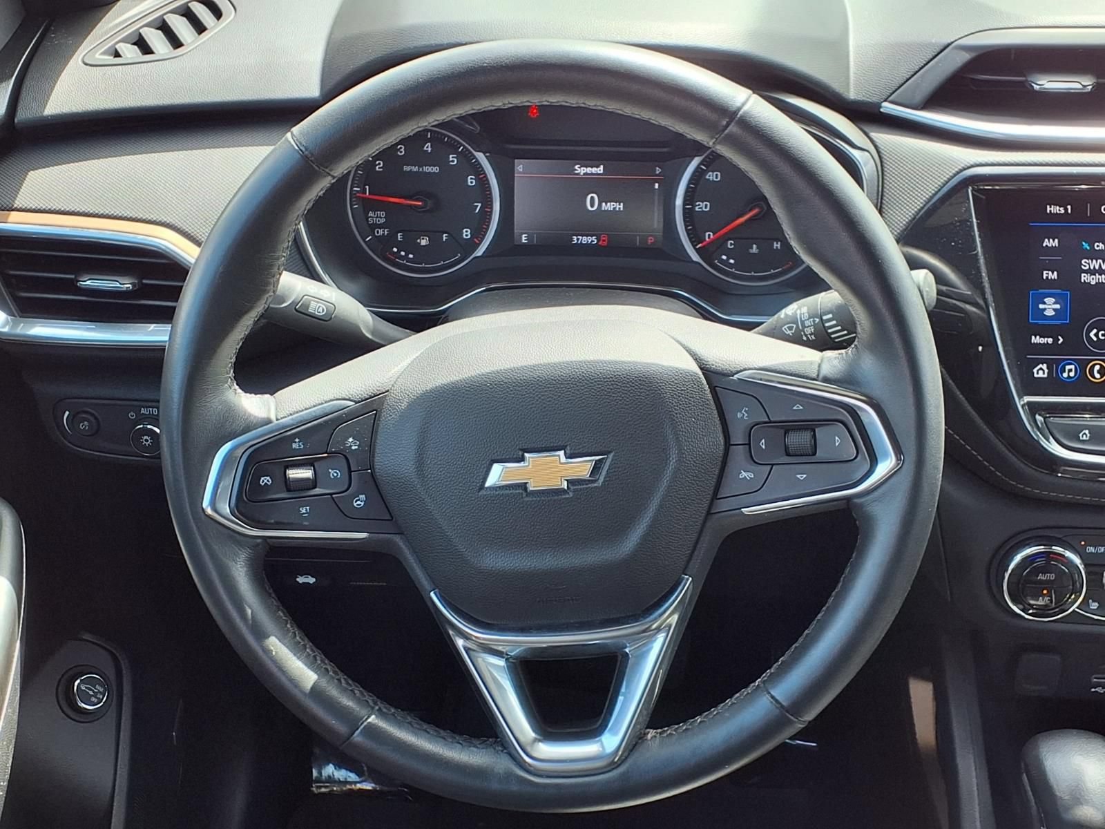 Used 2023 Chevrolet TrailBlazer ACTIV w/ Sun and Liftgate Package FWD image 16