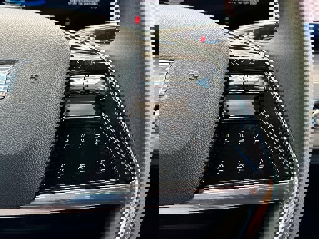 New 2026 Cadillac Vistiq Luxury image 14