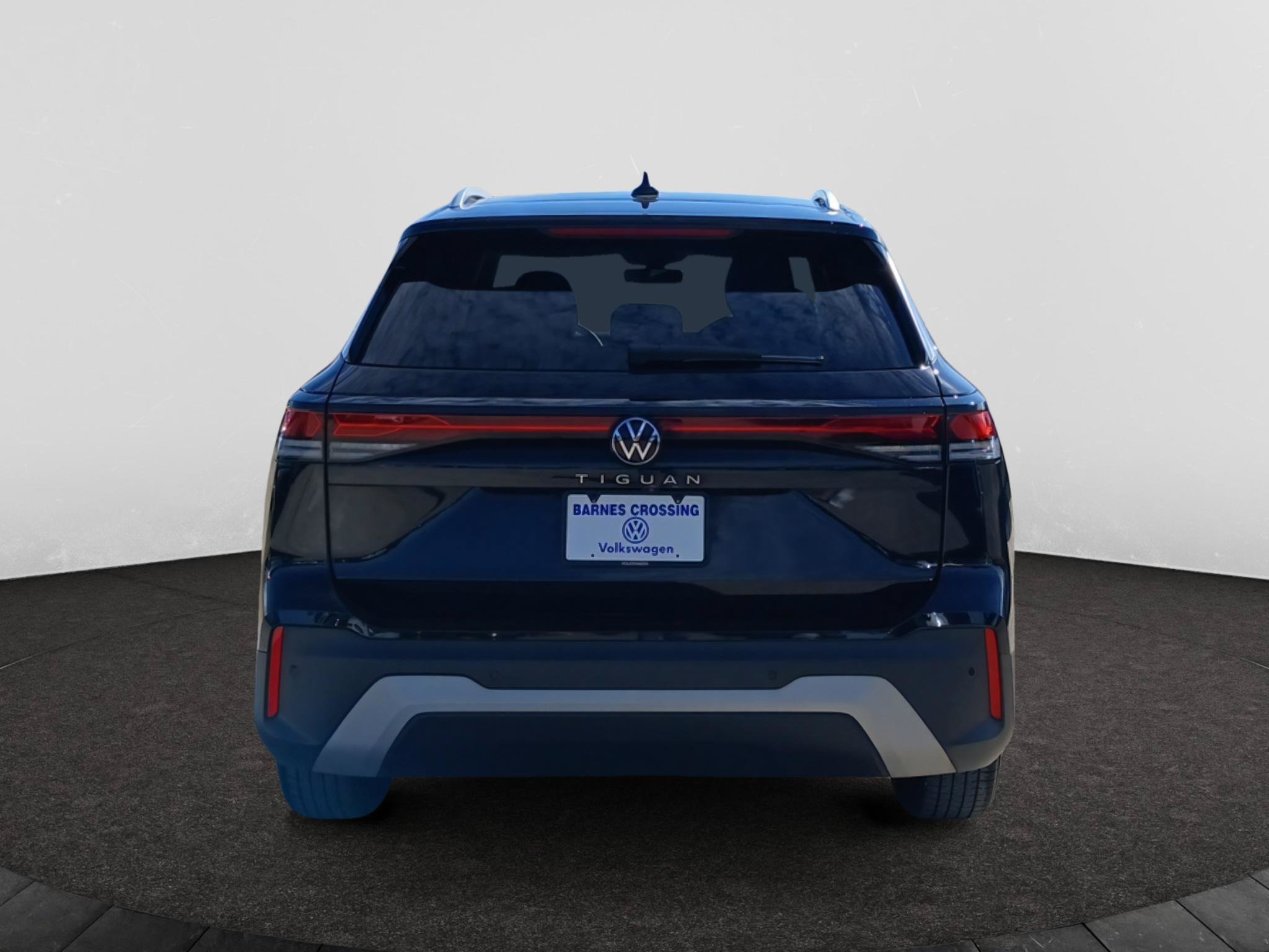 Used 2025 Volkswagen Tiguan S FWD image 6