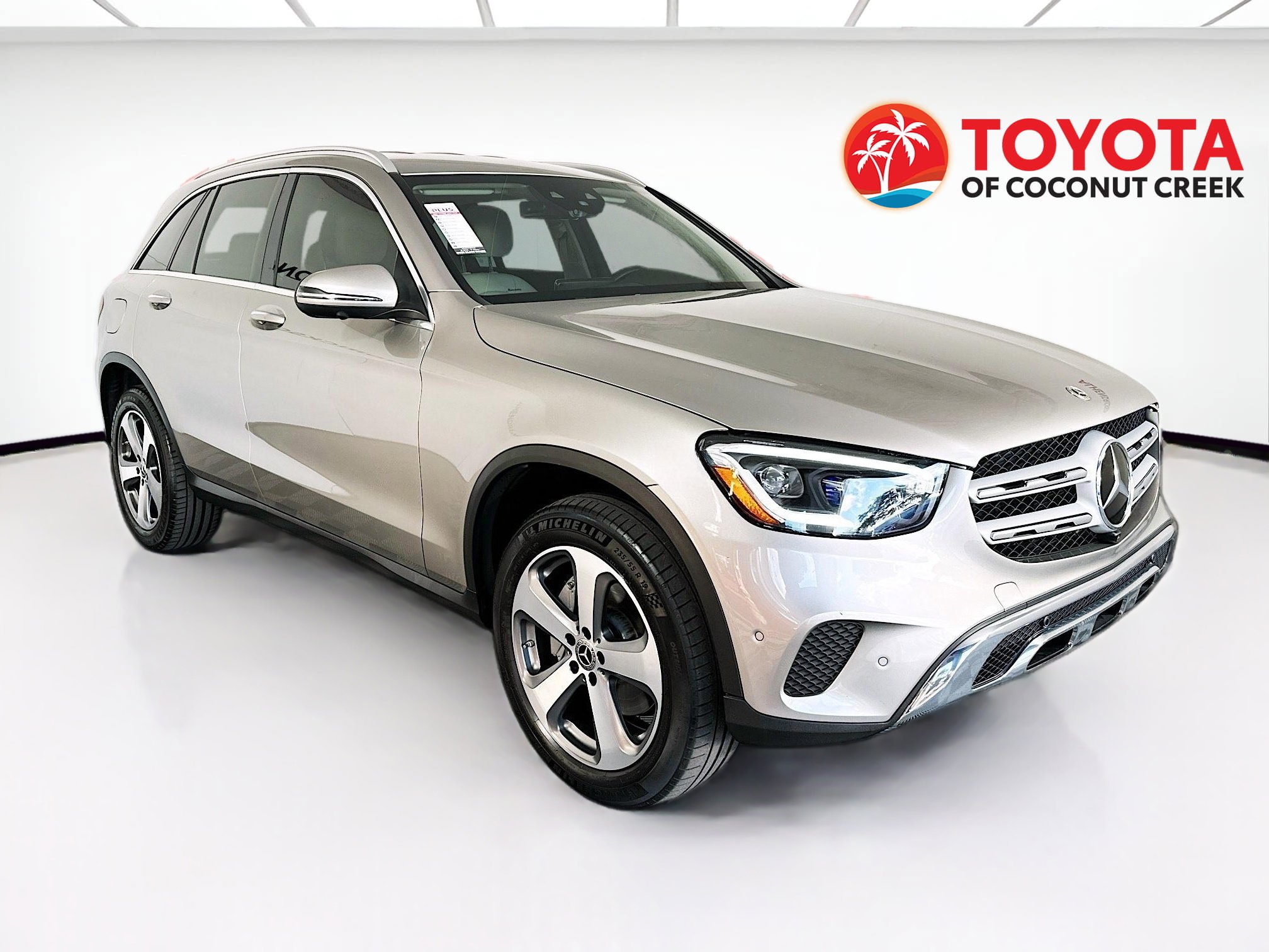 Used 2022 Mercedes-Benz GLC 300 4MATIC image 1