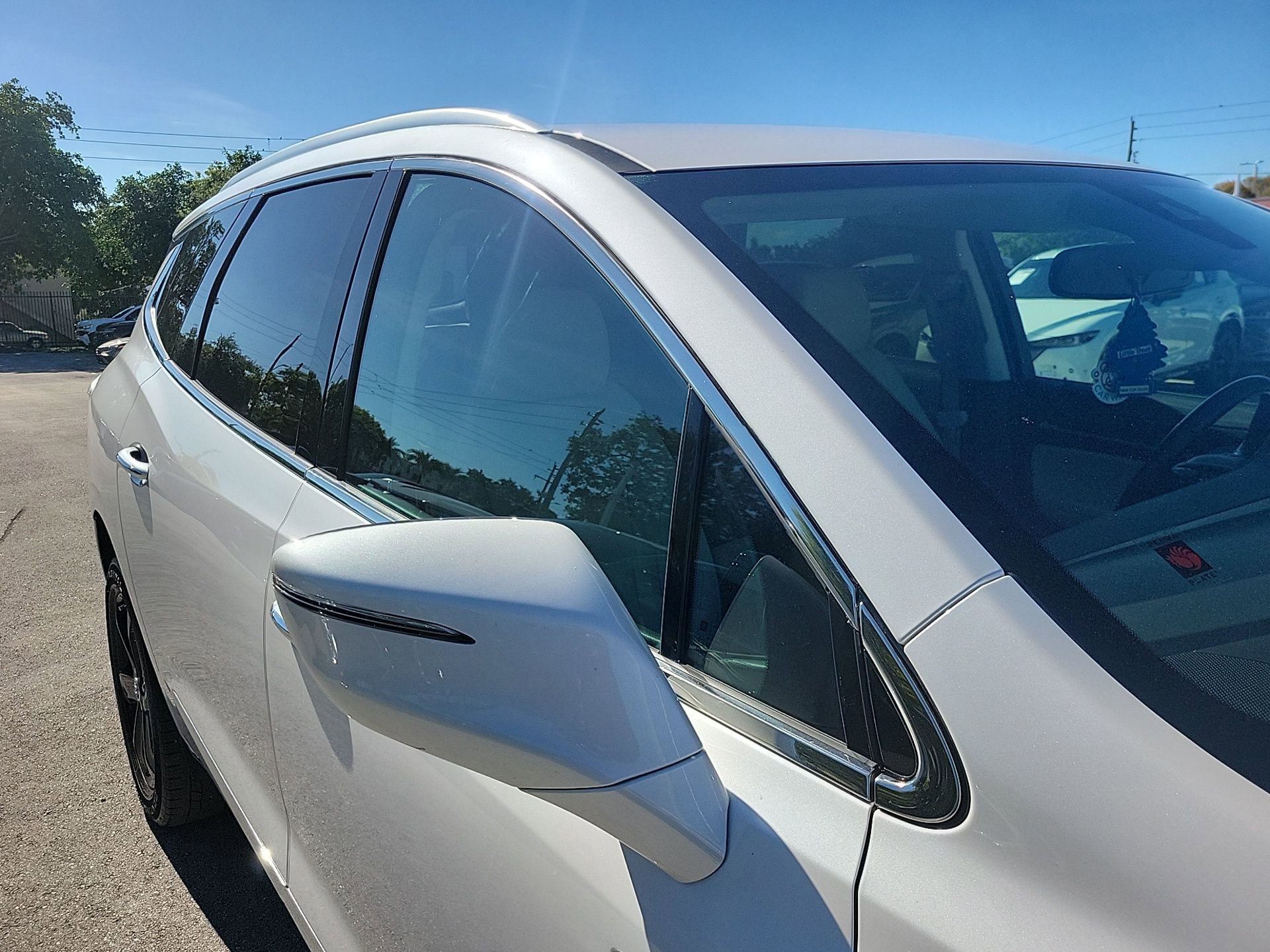 Used 2024 Buick Enclave Essence w/ Sport Touring Edition image 9