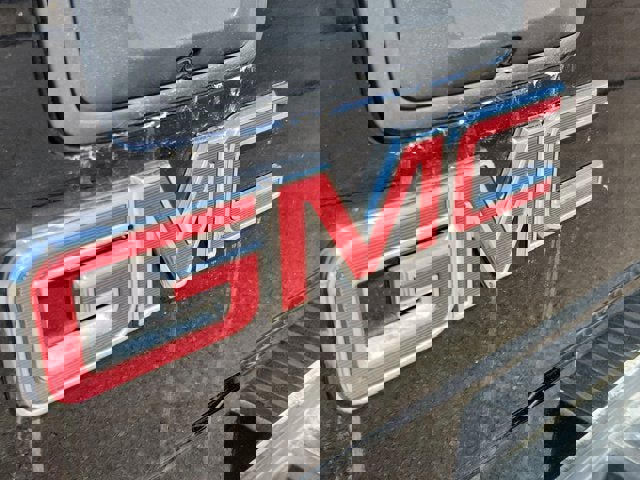 Used 2015 GMC Sierra 2500 Denali image 16