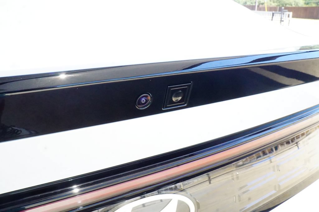 New 2026 Hyundai Sonata Limited FWD image 22