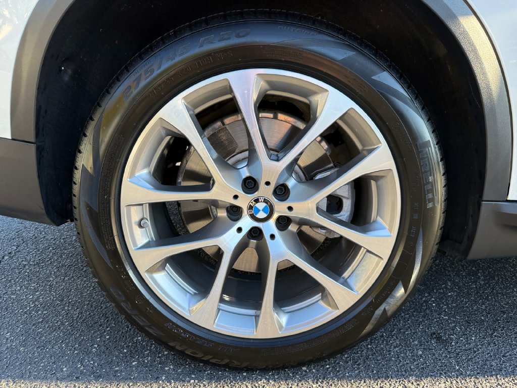 Certified 2026 BMW X5 xDrive50e w/ Executive Package AWD/4WD image 17