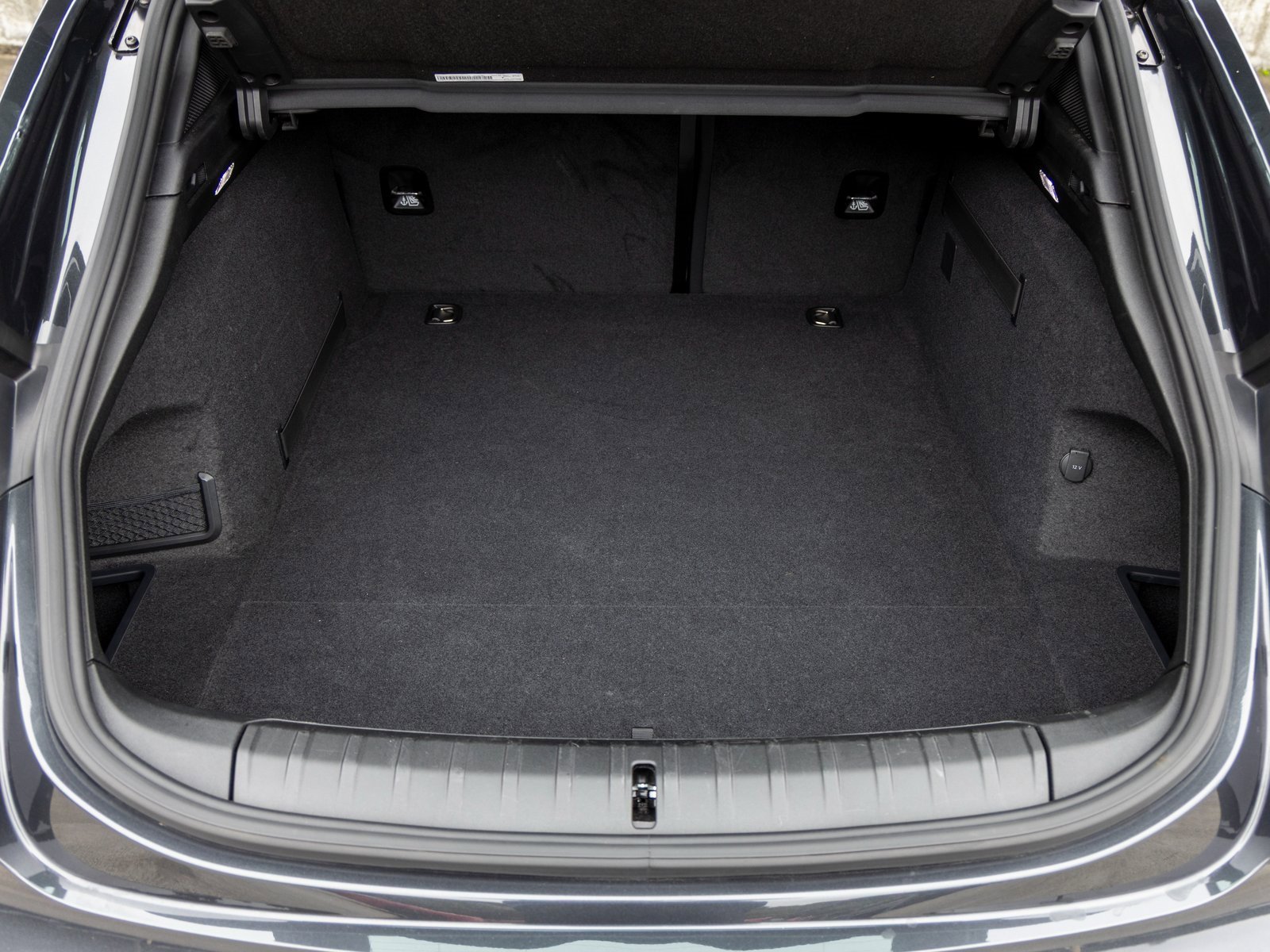 Certified 2023 Porsche Taycan 4 Cross Turismo image 39