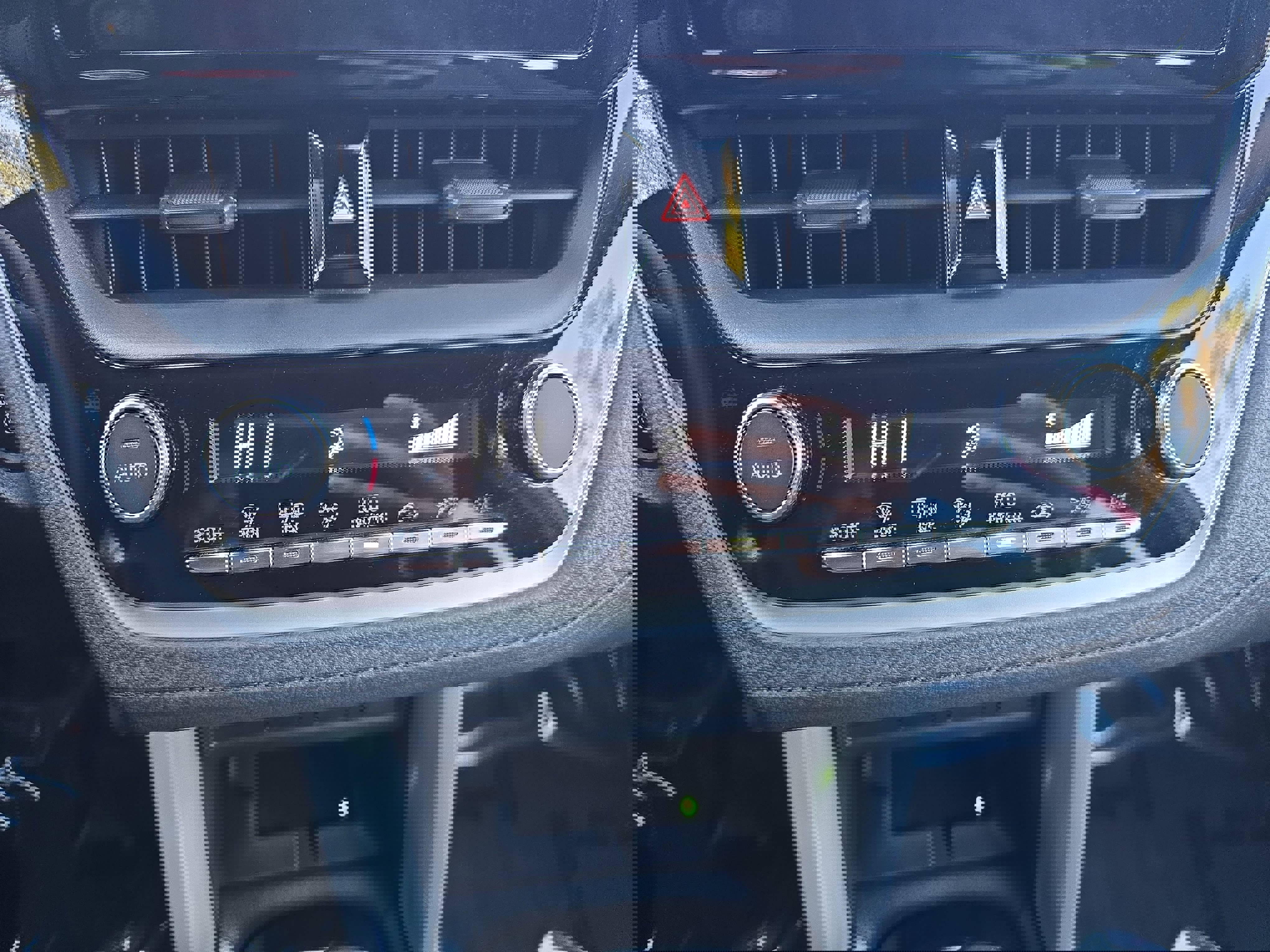 Used 2025 Toyota Corolla Cross AWD Hybrid image 25