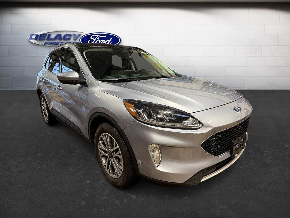 Used 2022 Ford Escape SEL image 5