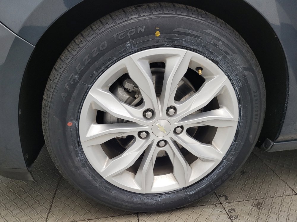 Used 2020 Chevrolet Malibu LT image 31